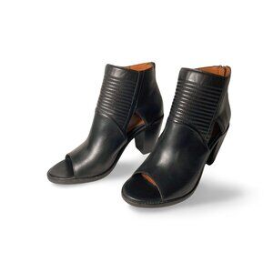 Frye Bailey Quilted Peep Toe Bootie